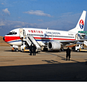 右旗巴丹吉林机场物流航空快运业稳步发展的原因是什么？